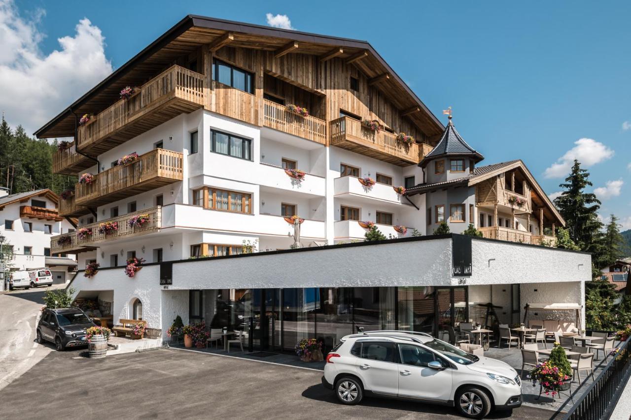 Hotel Ciasa Tama La Villa  Extérieur photo